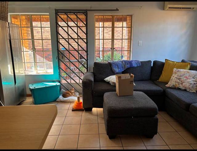 2 BEDROOM PROPERTY TO RENT IN LYTTELTON